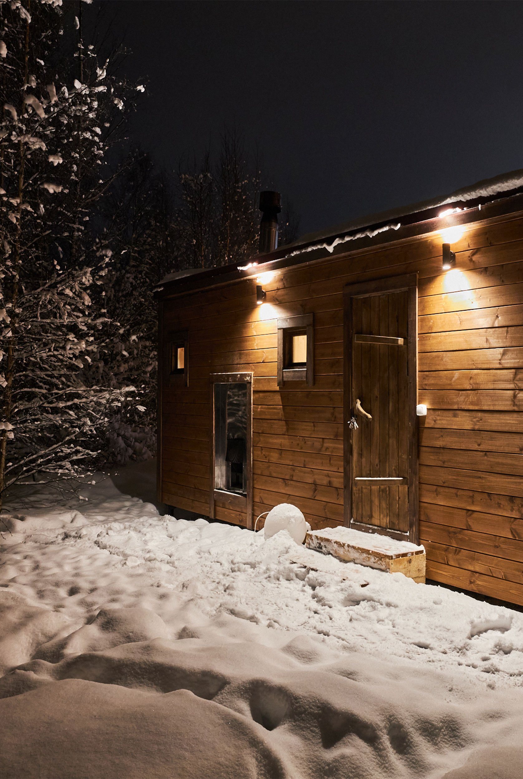 Аренда коттеджей A-Frame рядом с курортом Красное озеро